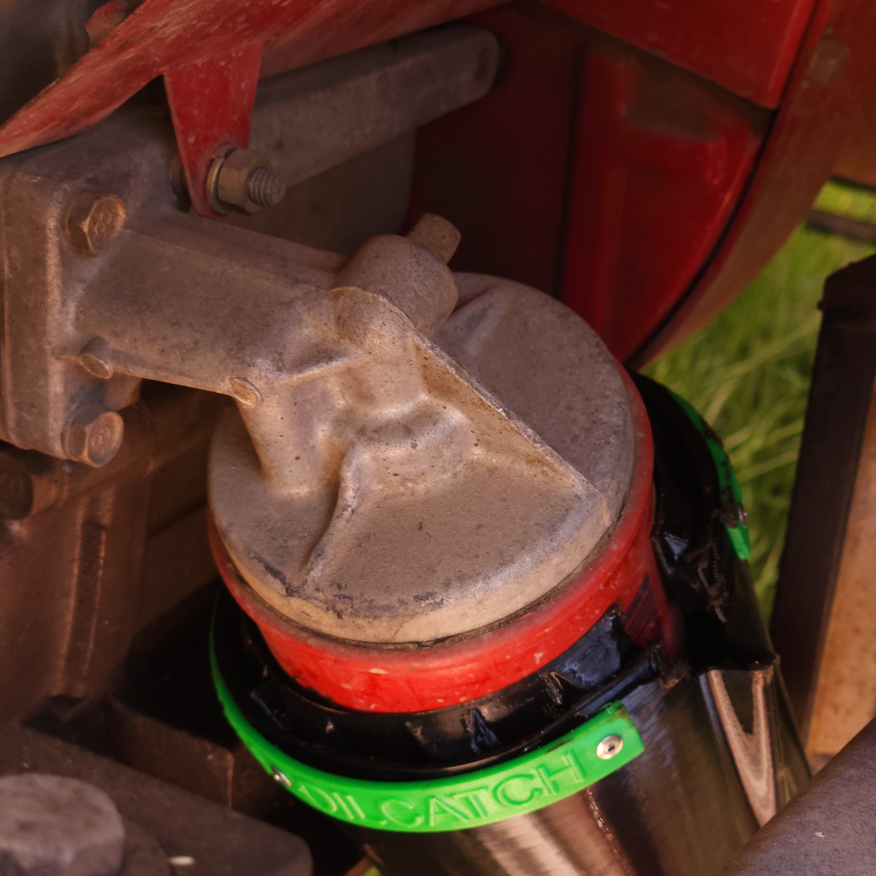 Small Oilcatch - Up to 3" Filters image 2